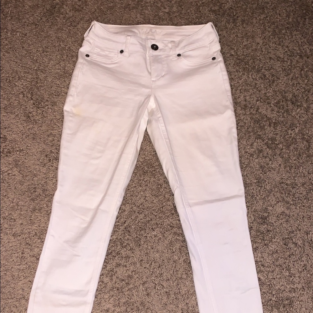 Maurice’s white Jeggings